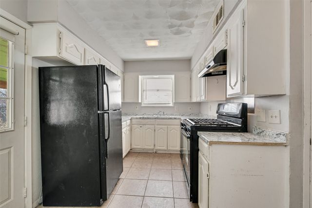 310 Katherine Court, Duncanville, TX 75137