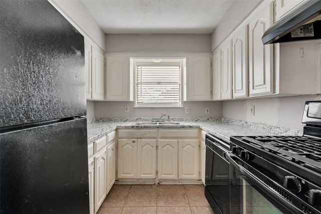 310 Katherine Court, Duncanville, TX 75137