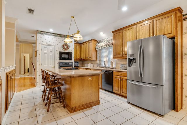 1602 Oak Ridge Drive, Corinth, TX 76210
