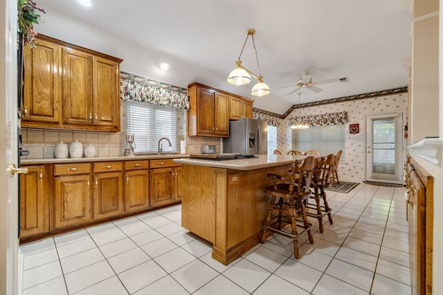 1602 Oak Ridge Drive, Corinth, TX 76210