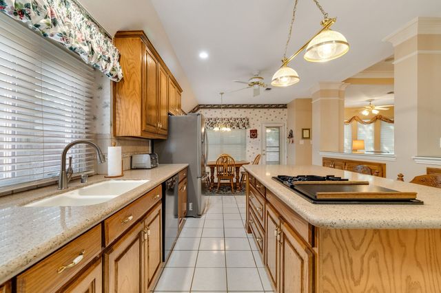 1602 Oak Ridge Drive, Corinth, TX 76210