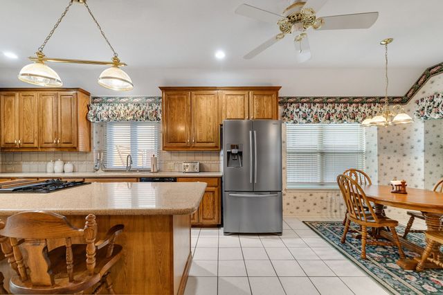 1602 Oak Ridge Drive, Corinth, TX 76210
