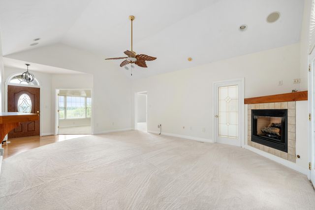 75 Walnut Manor DR, Fincastle, VA 24090