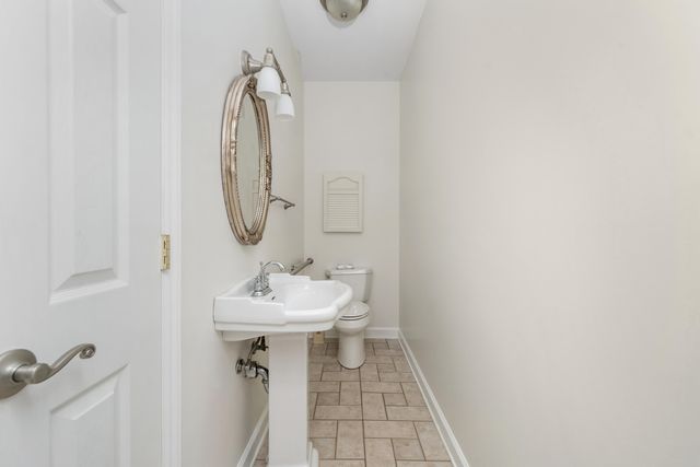 75 Walnut Manor DR, Fincastle, VA 24090