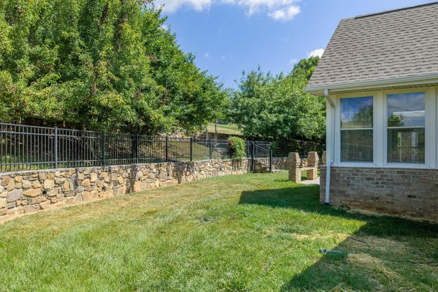 75 Walnut Manor DR, Fincastle, VA 24090