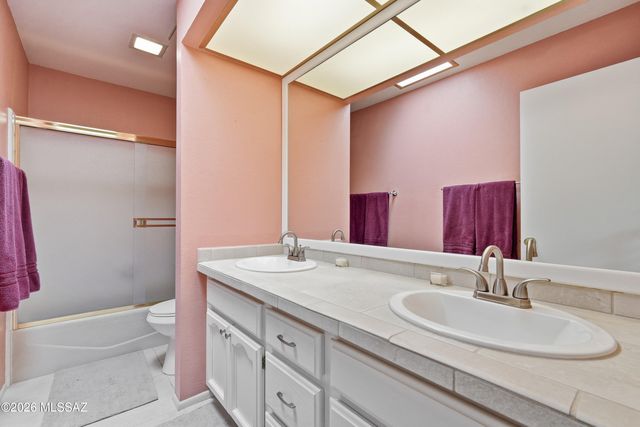 7412 N Mowry Place, Tucson, AZ 85741