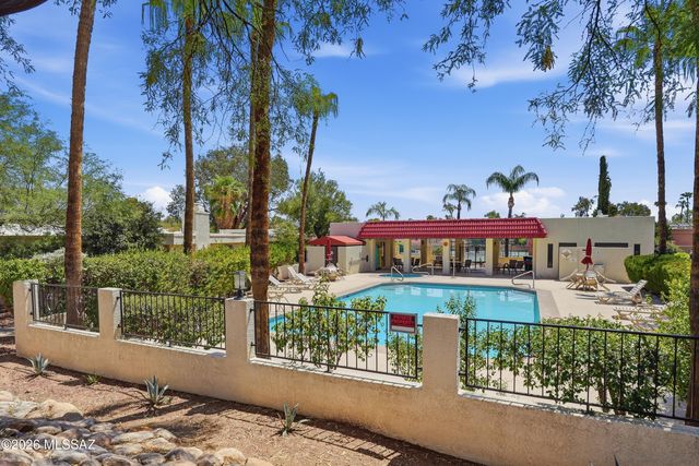 7412 N Mowry Place, Tucson, AZ 85741