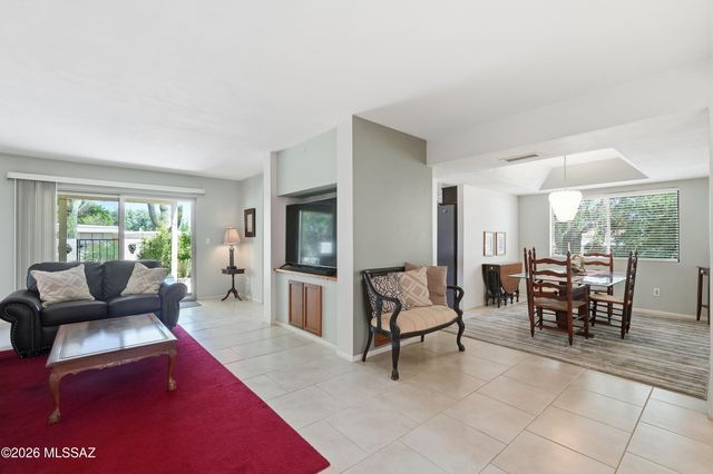 7412 N Mowry Place, Tucson, AZ 85741