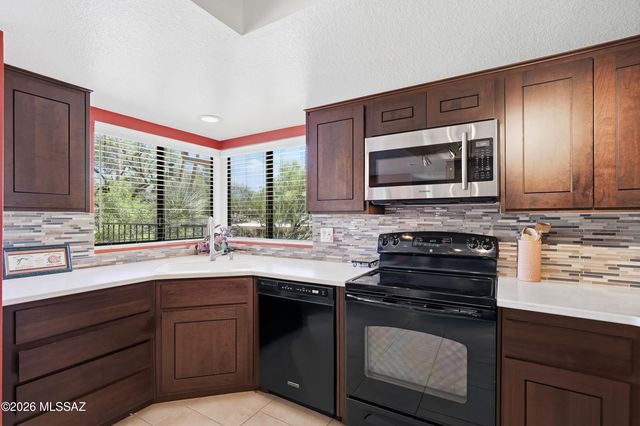 7412 N Mowry Place, Tucson, AZ 85741