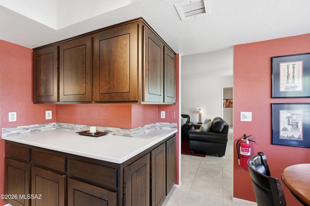 7412 N Mowry Place, Tucson, AZ 85741