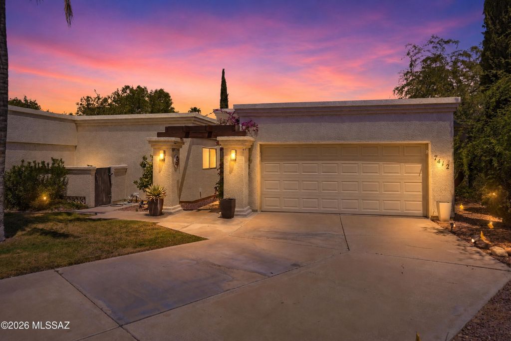 7412 N Mowry Place, Tucson, AZ 85741
