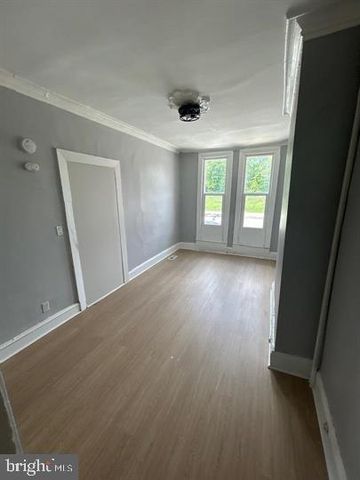 811 N MOUNT ST, Baltimore, MD 21217
