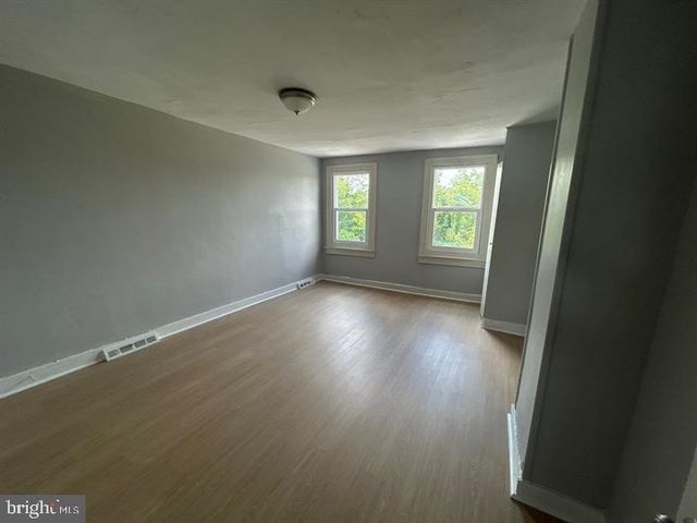 811 N MOUNT ST, Baltimore, MD 21217