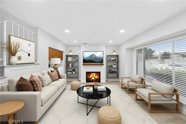 11360 166th 10, Cerritos, CA 90703