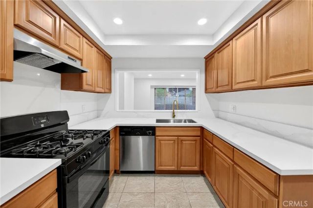 11360 166th 10, Cerritos, CA 90703