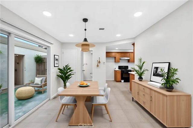 11360 166th 10, Cerritos, CA 90703