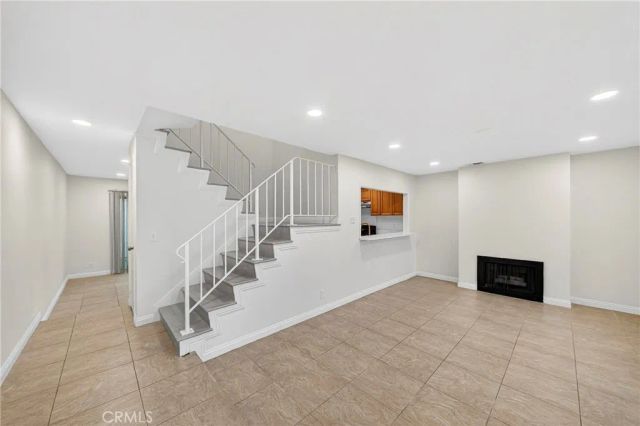 11360 166th 10, Cerritos, CA 90703