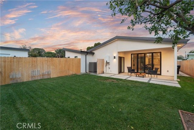 7717 Jamieson Avenue, Reseda (los Angeles), CA 91335