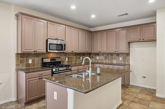 5193 Rolling Hills Drive, Frisco, TX 75036