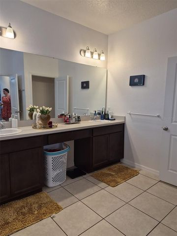 1490 FLATWOOD STREET, St Cloud, FL 34771