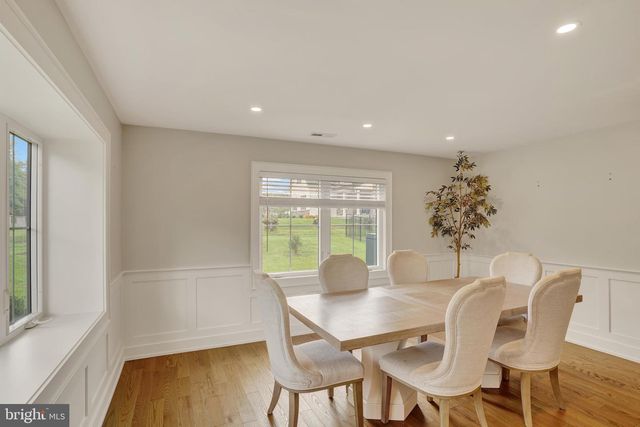 501 WASHINGTON CROSSING RD, Newtown, PA 18940