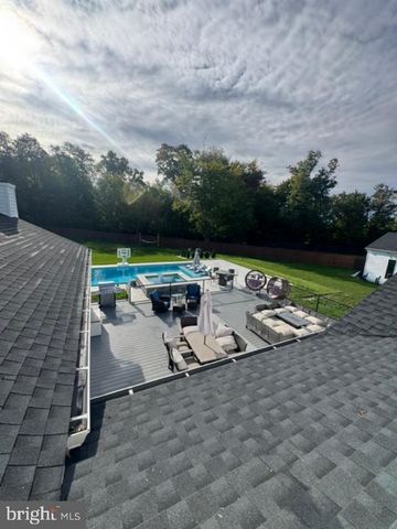 501 WASHINGTON CROSSING RD, Newtown, PA 18940