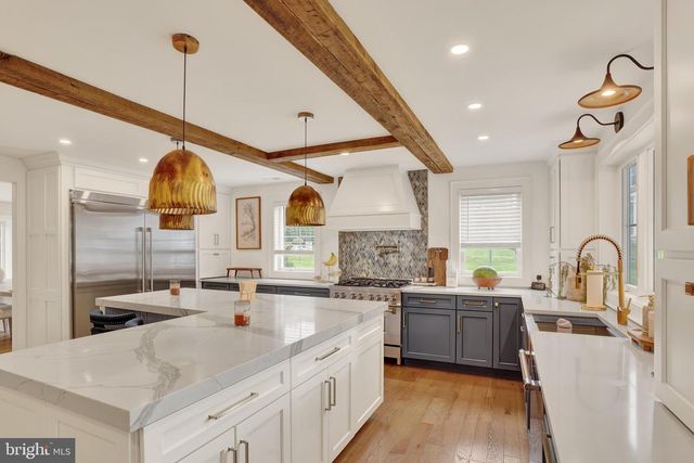 501 WASHINGTON CROSSING RD, Newtown, PA 18940