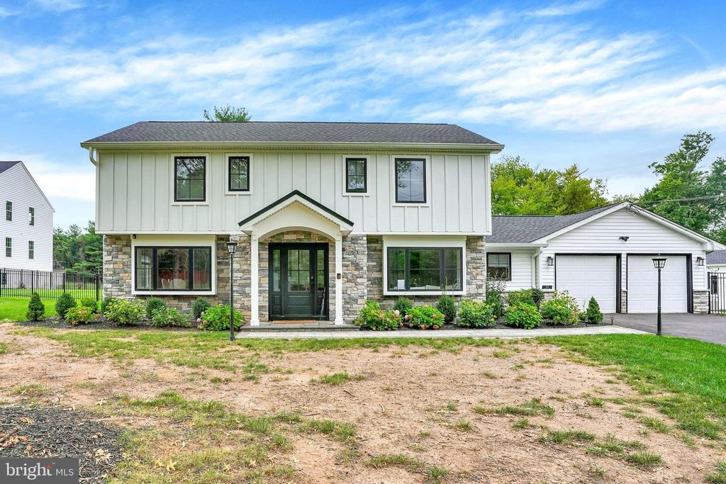 501 WASHINGTON CROSSING RD, Newtown, PA 18940 — exterior