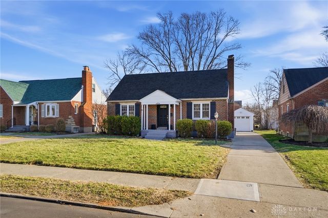 448 Triangle Avenue, Oakwood, OH 45419