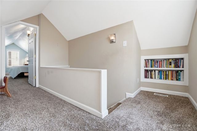 448 Triangle Avenue, Oakwood, OH 45419