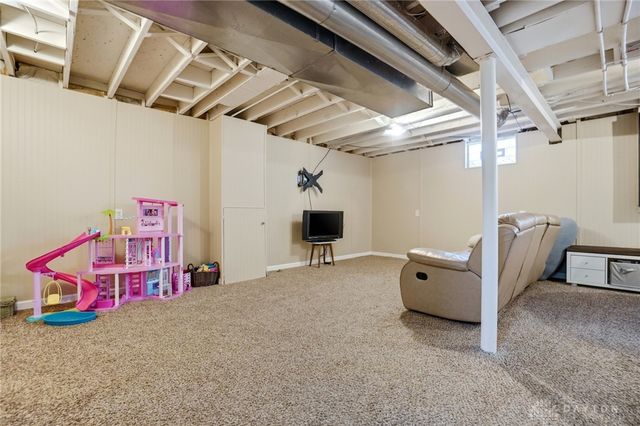 448 Triangle Avenue, Oakwood, OH 45419