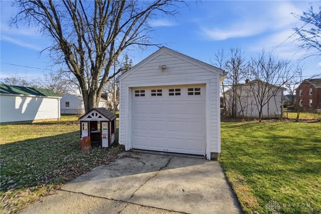 448 Triangle Avenue, Oakwood, OH 45419