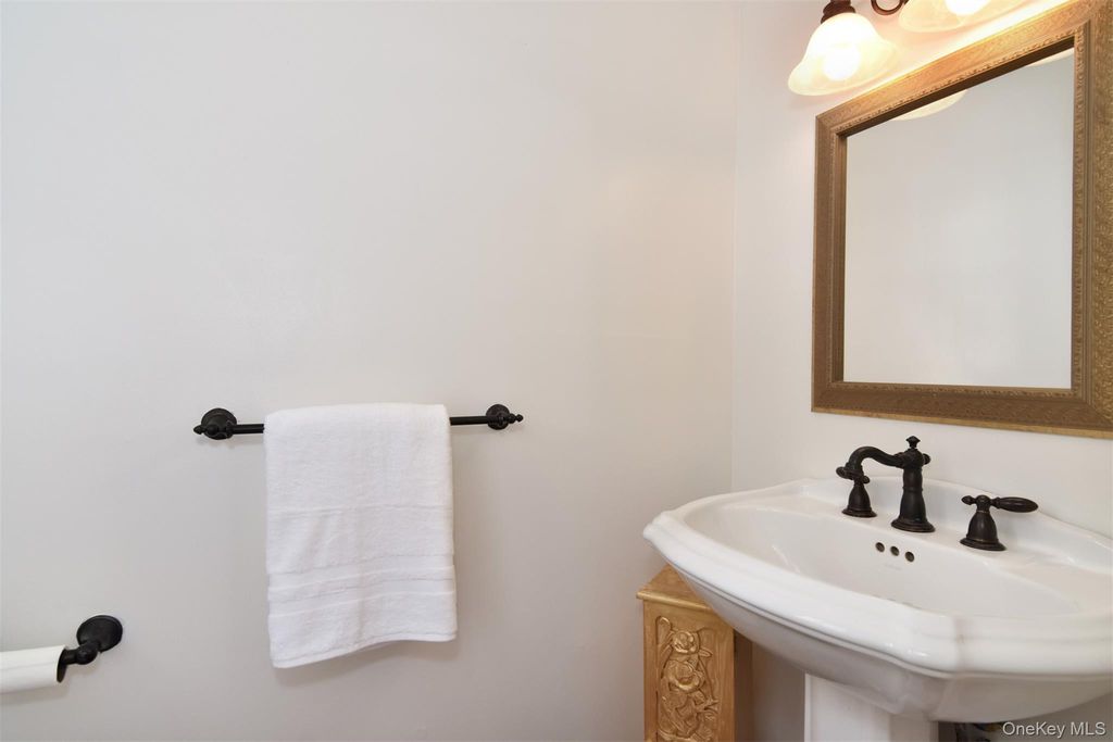 46 Reynal Road, White Plains, NY 10605 — photo 5