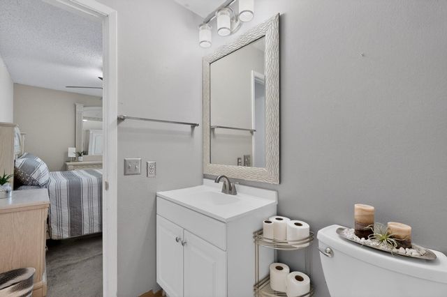 3827 Montgomery Boulevard NE APT 231, Albuquerque, NM 87109