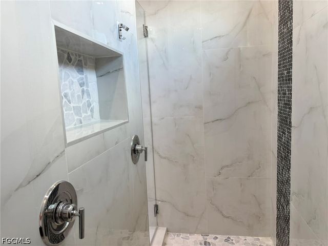 124 SW 31st PL, Cape Coral, FL 33991