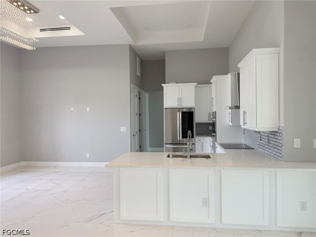 124 SW 31st PL, Cape Coral, FL 33991