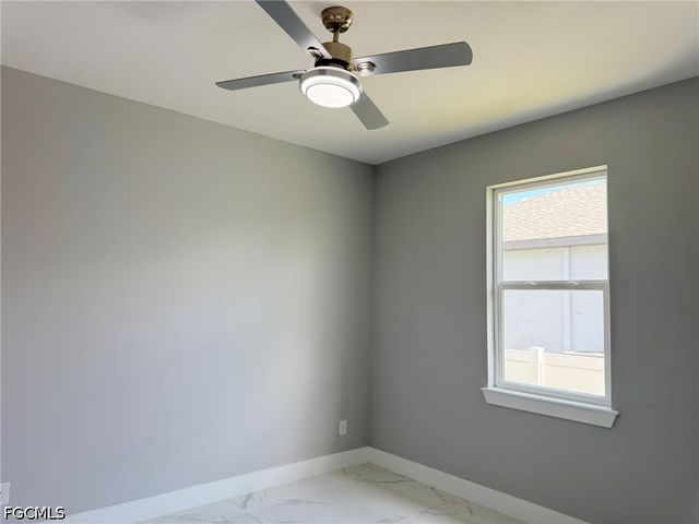 124 SW 31st PL, Cape Coral, FL 33991