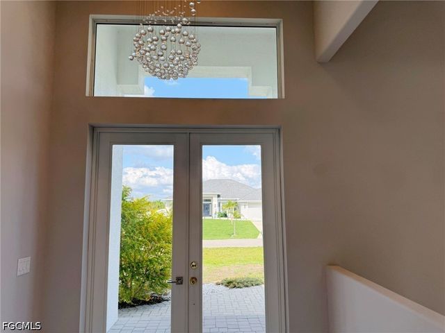 124 SW 31st PL, Cape Coral, FL 33991