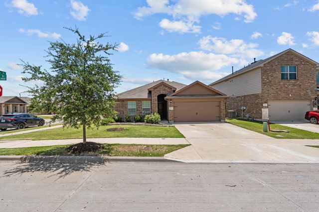 9901 Huntersville Trail, Fort Worth, TX 76108