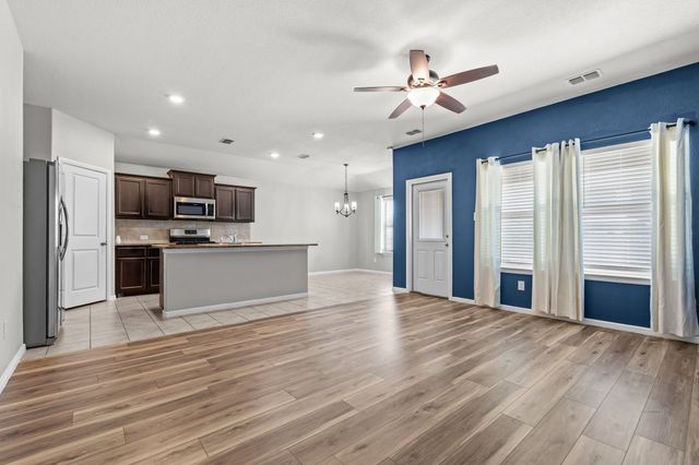 9901 Huntersville Trail, Fort Worth, TX 76108