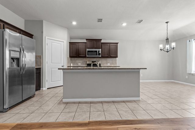 9901 Huntersville Trail, Fort Worth, TX 76108