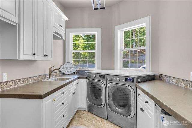 22410 McMurray Shore Drive, Mount Vernon, WA 98274