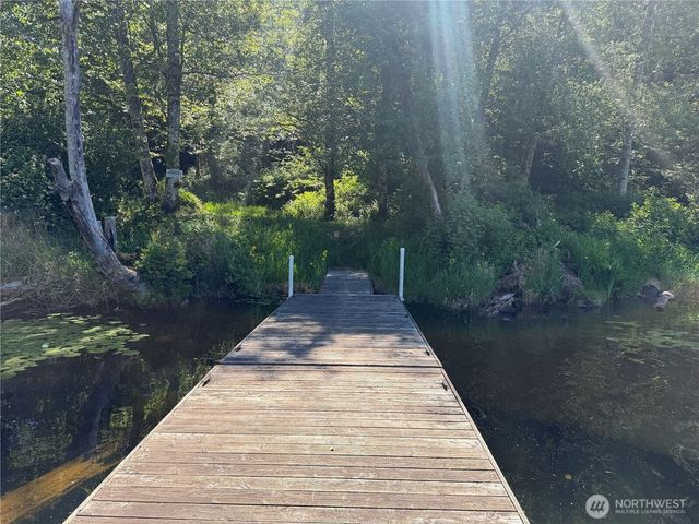 22410 McMurray Shore Drive, Mount Vernon, WA 98274