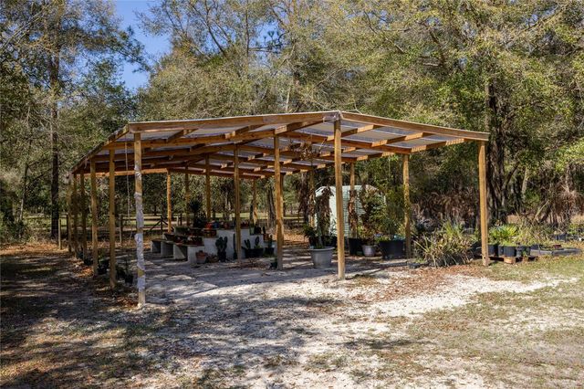 25228 NW 158TH AVENUE, High Springs, FL 32643
