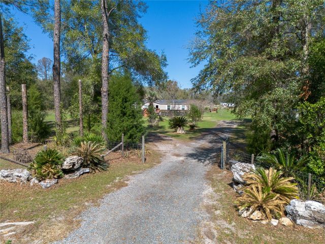 25228 NW 158TH AVENUE, High Springs, FL 32643