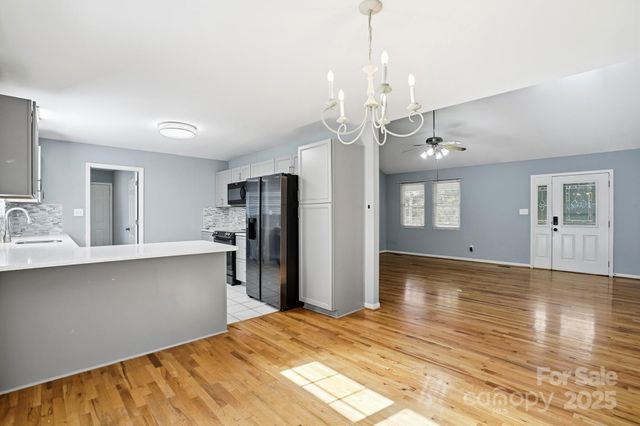 2455 Old Pond Drive, Lincolnton, NC 28092