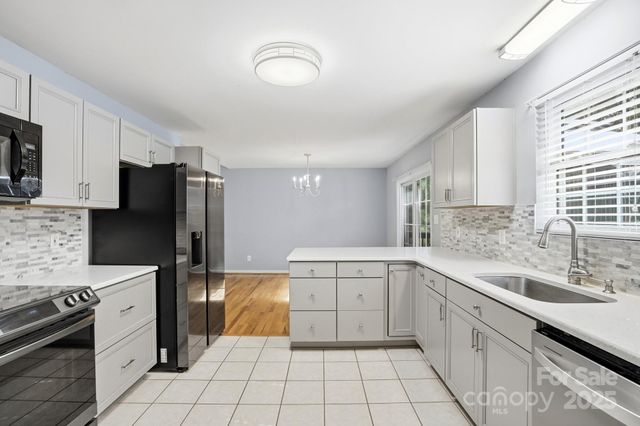 2455 Old Pond Drive, Lincolnton, NC 28092