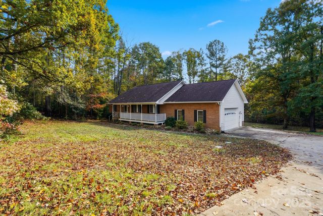 2455 Old Pond Drive, Lincolnton, NC 28092