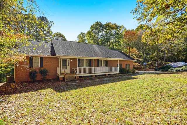 2455 Old Pond Drive, Lincolnton, NC 28092