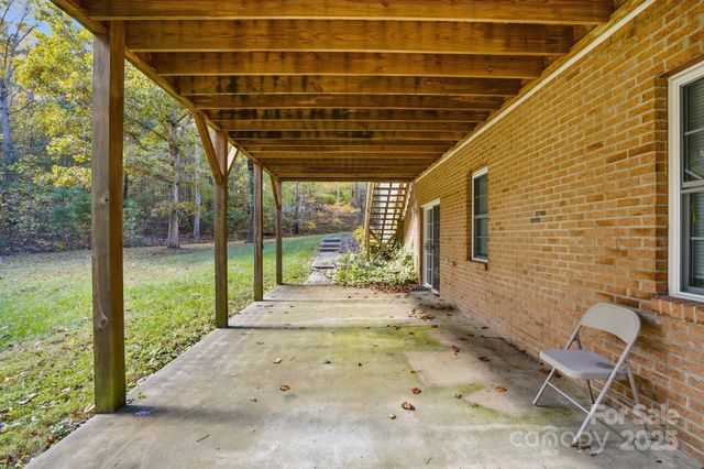 2455 Old Pond Drive, Lincolnton, NC 28092
